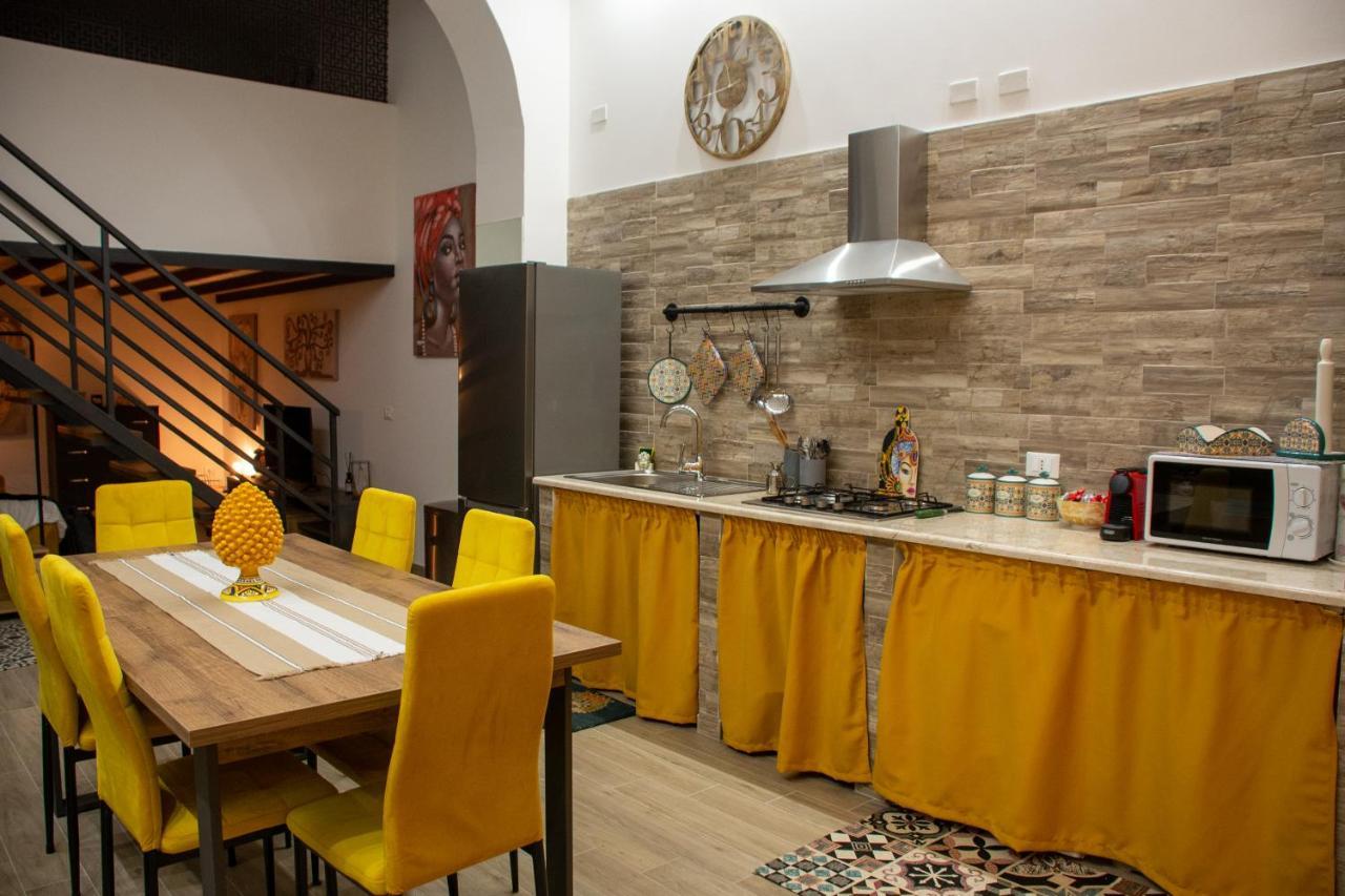 La Dimora Del Viaggiatore Luxury Apartments مازارا ديل فالو المظهر الخارجي الصورة