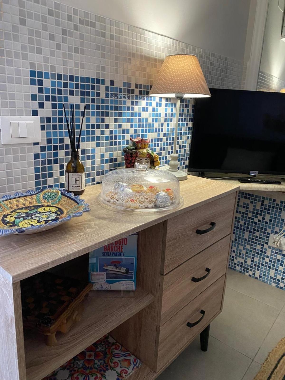La Dimora Del Viaggiatore Luxury Apartments مازارا ديل فالو المظهر الخارجي الصورة